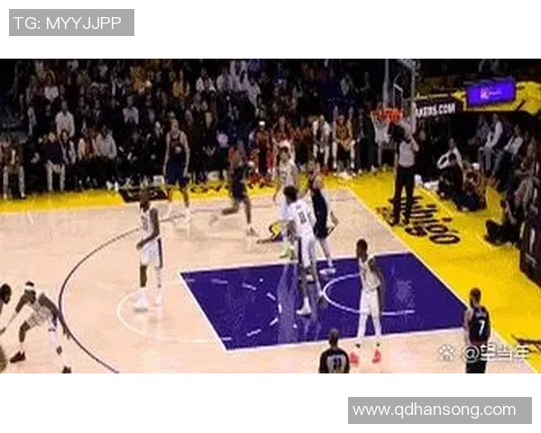 湖人队抢断反击 文森特底角三分命中