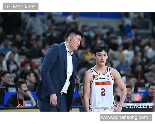 季后赛场均仅8分5板！南京同曦继续押宝2米03争议后卫，还能证明自己