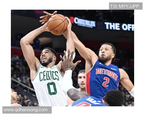 汤姆林妙传助攻，韦德空切扣篮得分