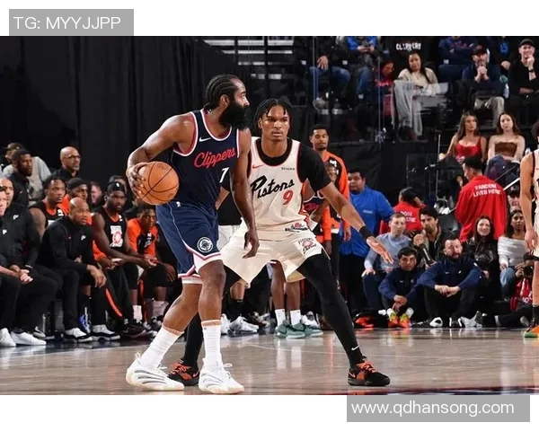 快船击败活塞，船管估计更坚定不动卡登组合了！伦纳德已经进入爆发模式了，他这么打能坚持多少场